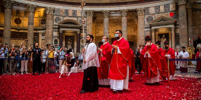 basilica of the pantheon pentecost