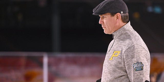 Penguins head coach Mike Sullivan looks on during a practice before the Winter Classic