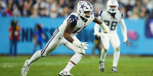 Micah Parsons during a game against the Titans