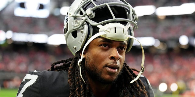 Raiders’ Davante Adams faces lawsuit for allegedly shoving photographer after Chiefs game