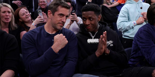 Aaron Rodgers attends a Knicks game