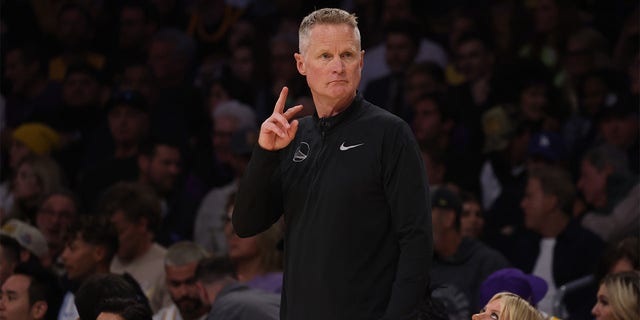 Lakers’ LeBron James responds to Steve Kerr’s flopping comments: ‘That’s just not us’  at george magazine