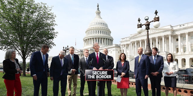 Rick Scott and other senators in front of Capitol demand Biden extend Title 42