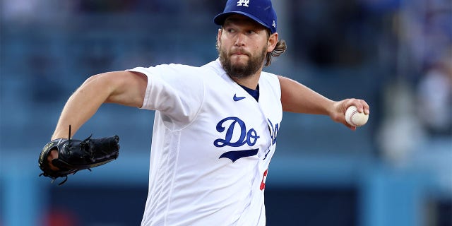 Clayton Kershaw pitches against the Twins