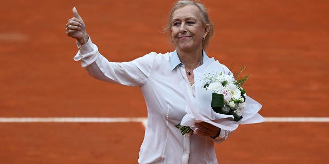 Martina Navratilova receives the award "golden racket"