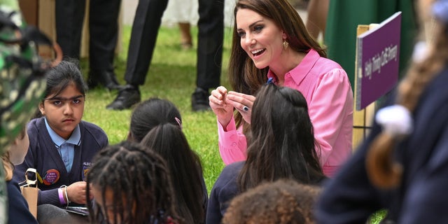 Kate Middleton with children