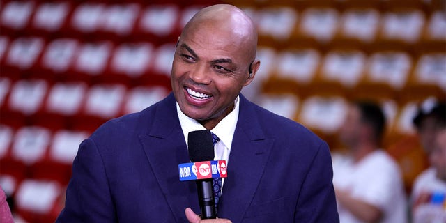 Charles Barkley talks before Game 3 of the ECF