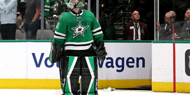 Scott Wedgewood reacts to fans throwing debris