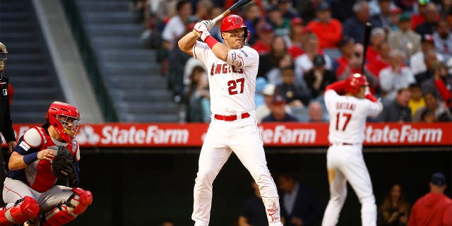Angels’ Mike Trout passes Joe DiMaggio on all-time home run list in sweep of Red Sox 2 Mike Trout plays against the Angels