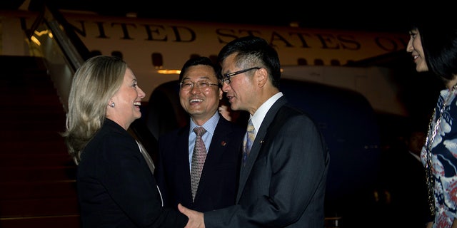 Hillary Clinton was spotted with Xie Feng 