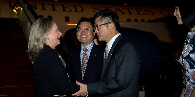 Hillary Clinton seen with Xie Feng