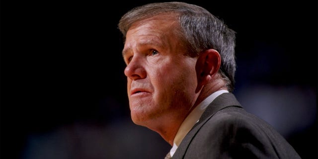Denny Crum coaches Louisville