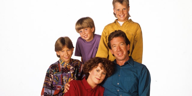 Cast of "Home Improvement" smiling