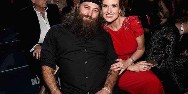 korie and willie robertson at the acms