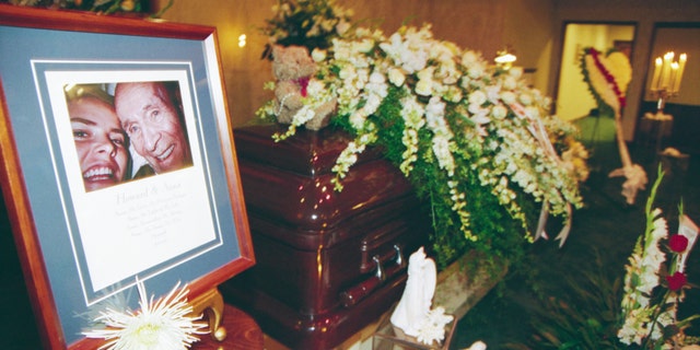 Servei commemoratiu de J. Howard Marshall