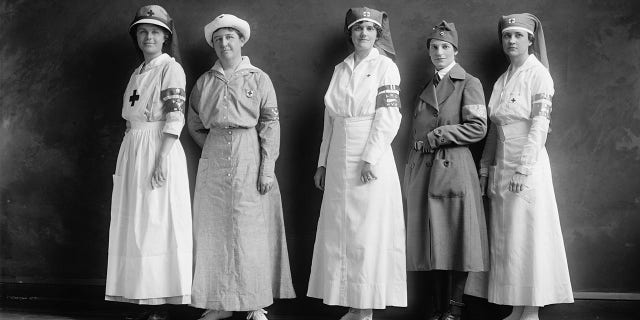 Red Cross nurses 1910