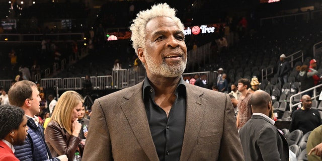 Charles Oakley attends a Hawks game