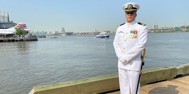 stephan acevedo navy ceremonial guard