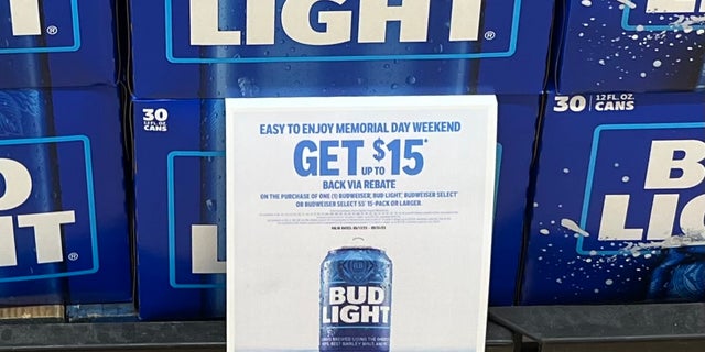 Bud Light Memorial Day Weekend $15 rebate sign