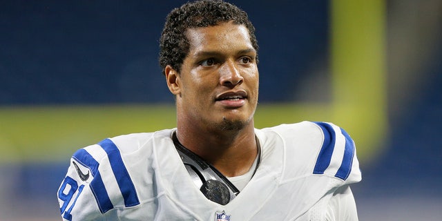 Isaac Rochell with the Lions