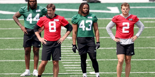 Aaron Rodgers during an offseason workout