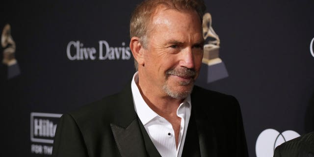 Kevin Costner on the red carpet