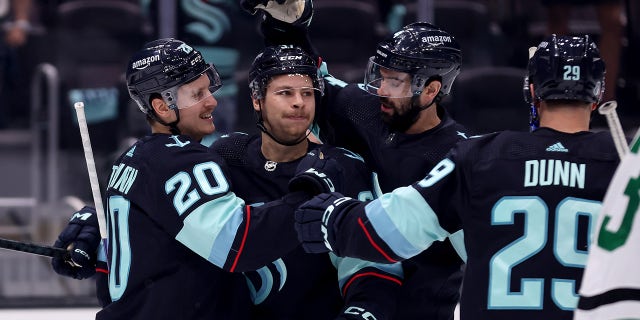 Eeli Tolvanen celebrates goal