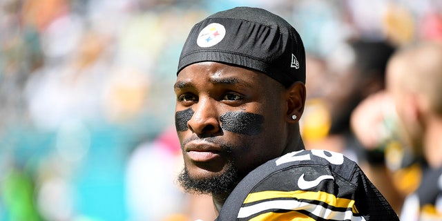All-Professional working again Le’Veon Bell admits he was ‘petty’ and made a mistake not re-signing with Steelers