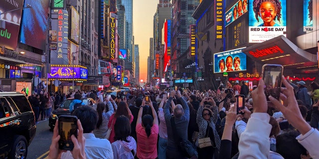 Manhattanhenge