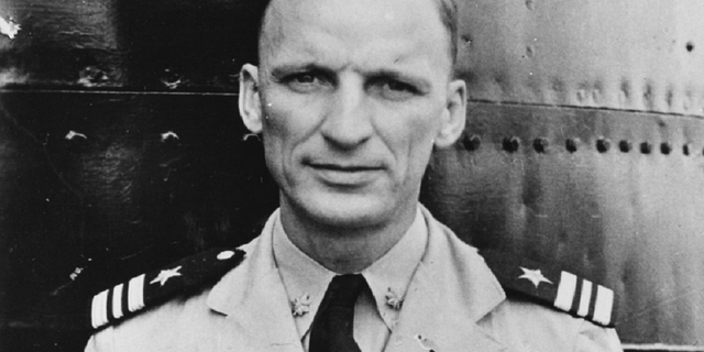 Photo of Navy. Lt. Cmdr. Mannert L Abele