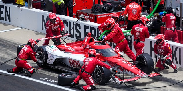 Marcus Ericcson in the pits