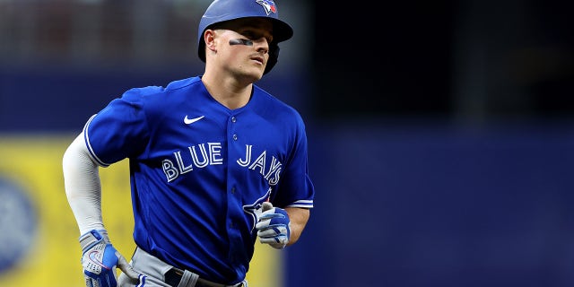 Blue Jays annihilate MLB-best Rays after scoring 10 runs off position players in two innings 3 Matt Chapman runs bases