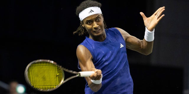 Mikael Ymer forehand