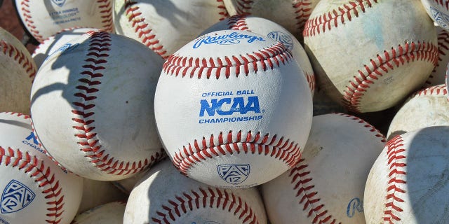 NCAA baseball in 2016