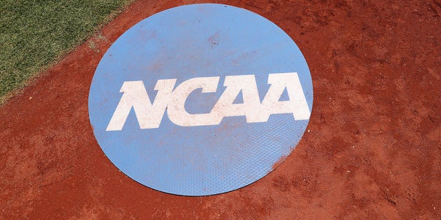 alfombra de béisbol de la NCAA