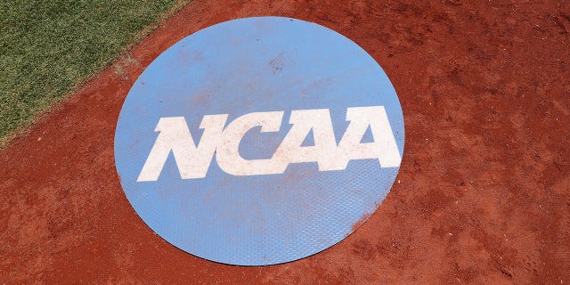 NCAA Baseball mat