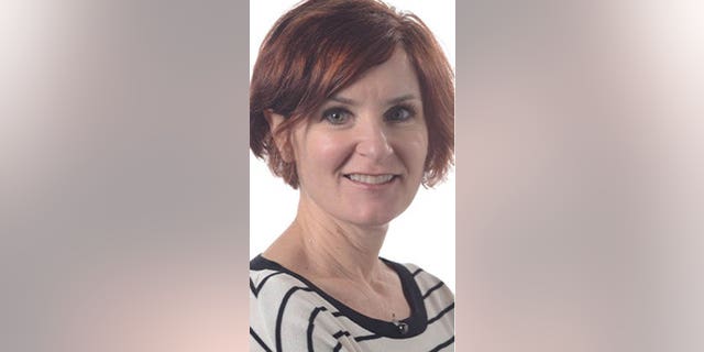 Headshot of Nancy Armour