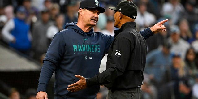 Scott Servais argues