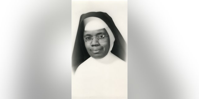 Catholic Sister religious habit