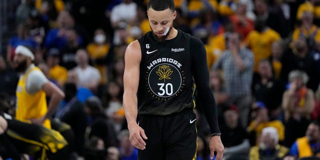 Stephen Curry upset