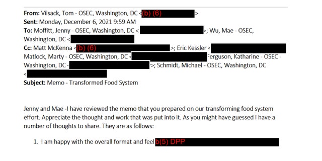 Vilsack provides comment on an internal memo about "transforming food systems" in an email copying Kessler.