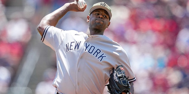 Yankees' Luis Severino rips automated strike zone: 'It sucks' 2 Luis Severino throws a pitch