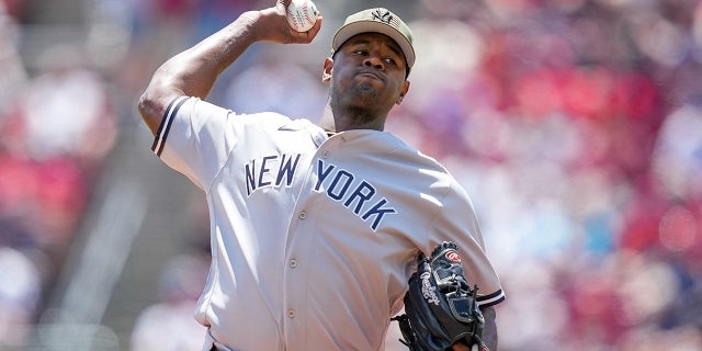 Luis Severino throws a pitch