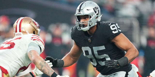 Isaac Rochell with the Raiders