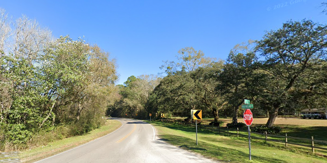 Alabama road on clear sunny day