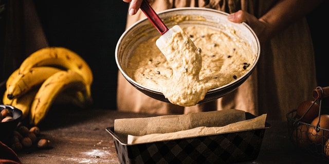 pouring bread batter