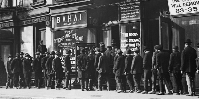 NYC Breadline 