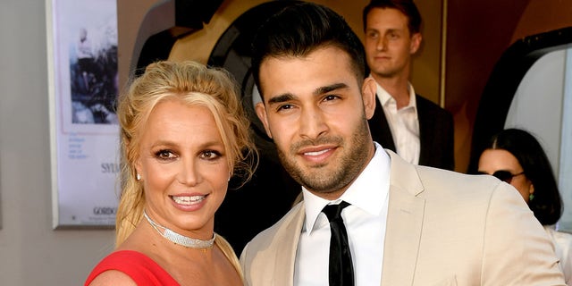 Britney Spears y su esposo en el estreno de "Érase una vez en Hollywood."