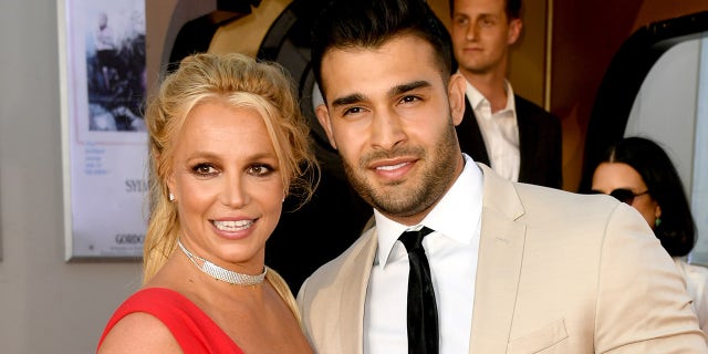 Britney Spears and her husband at the premiere of "Once Upon a Time in Hollywood."