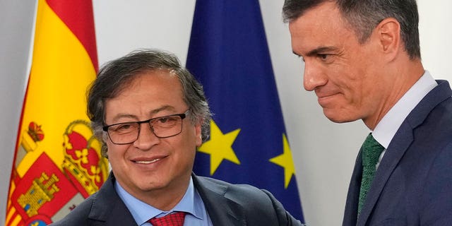 Colombian President Gustavo Petro and Spanish Prime Minister Pedro Sánchez